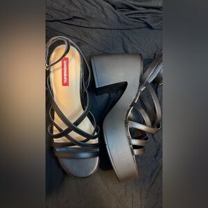 UNIONBAY Black Strappy Platform Block Heels
